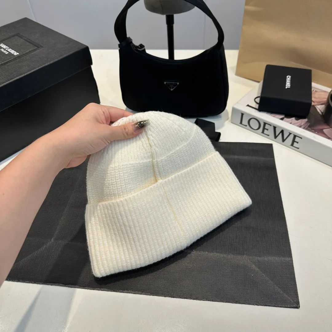 P60 Croxin new knitted beanie